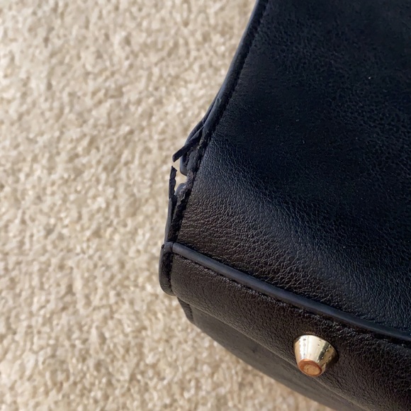 BCBG Paris purse - Picture 4 of 6